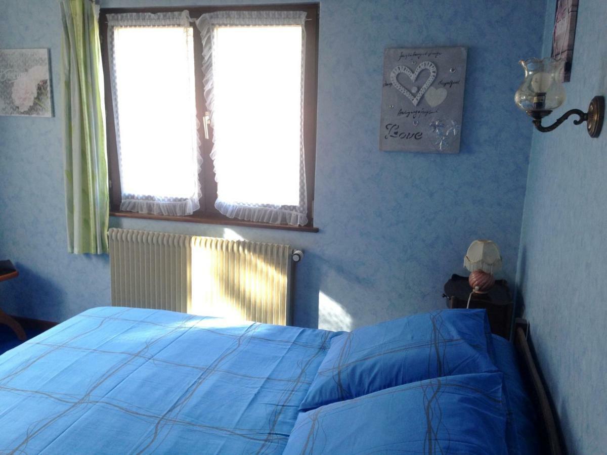 Chambres D'Hotes Et Gite Chez Martine Barr Esterno foto